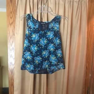 💕 ✨ON SALE ✨Flowy sheer tank top, Wet Seal, Small 💕